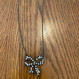 Bow Necklace